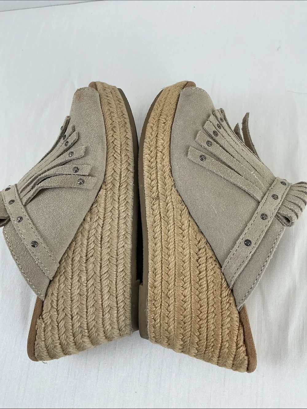 Minnetonka Suede Fringe Wedge Sandal Boho Peep Toe
